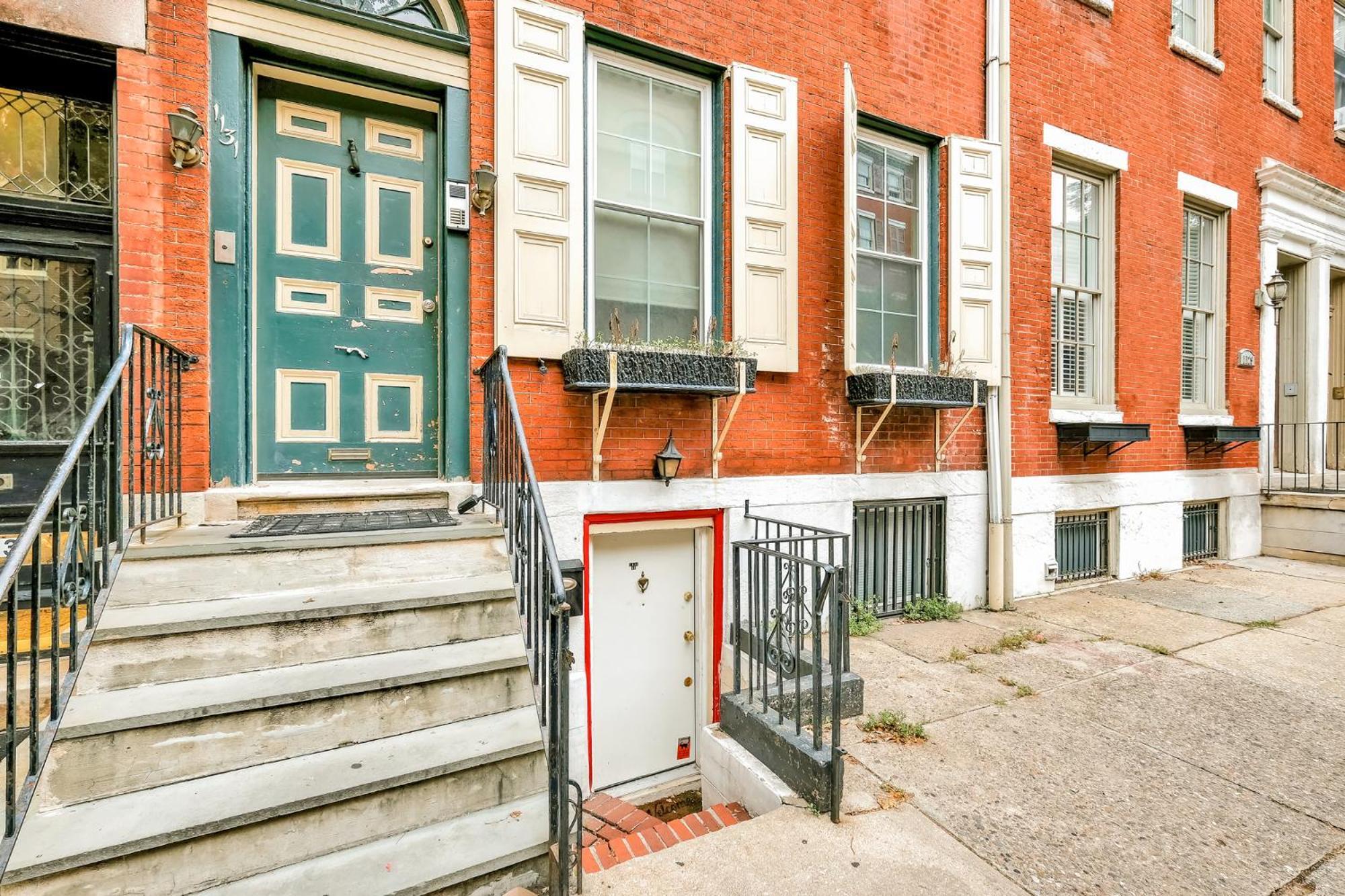 Spacious 3br In Center * Philadelphia