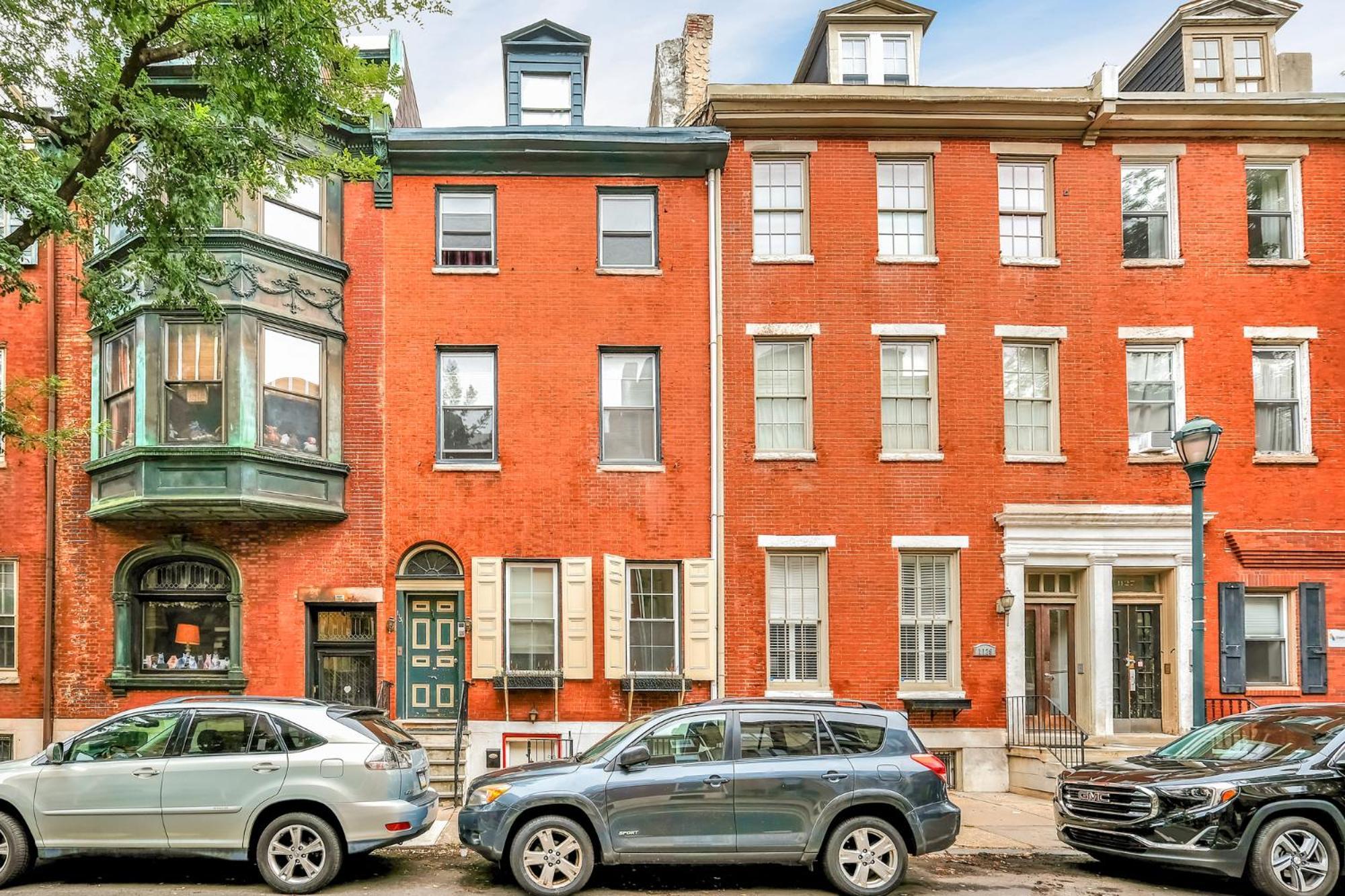 Spacious 3br In Center Apartment *