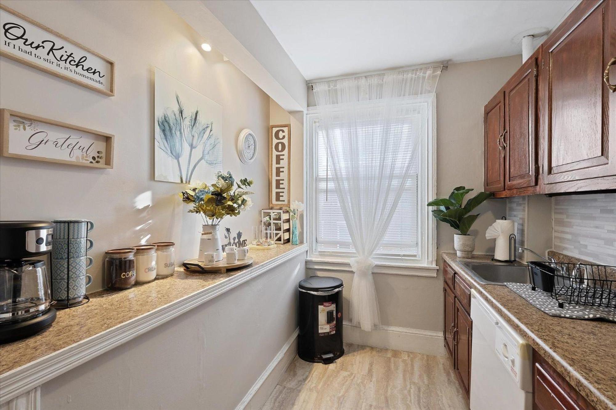 Spacious 3br In Center Philadelphia