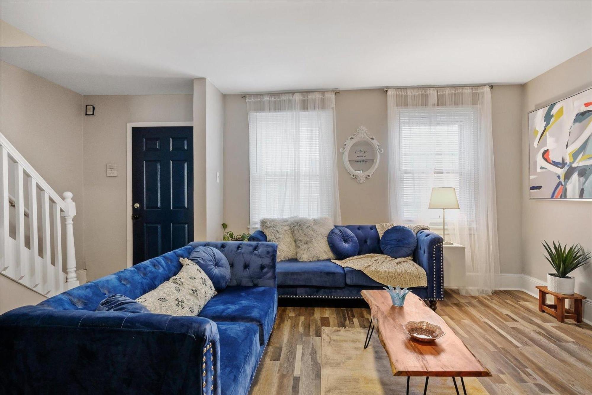 Spacious 3br In Center Apartment Philadelphia